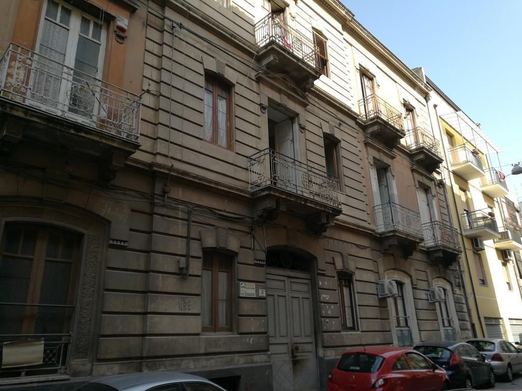 Ursino Rooms Apartment Catania Ngoại thất bức ảnh